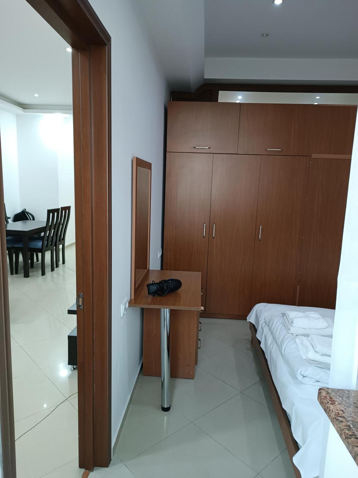 Rent Inn Yerevan On Sakharov Square Ngoại thất bức ảnh