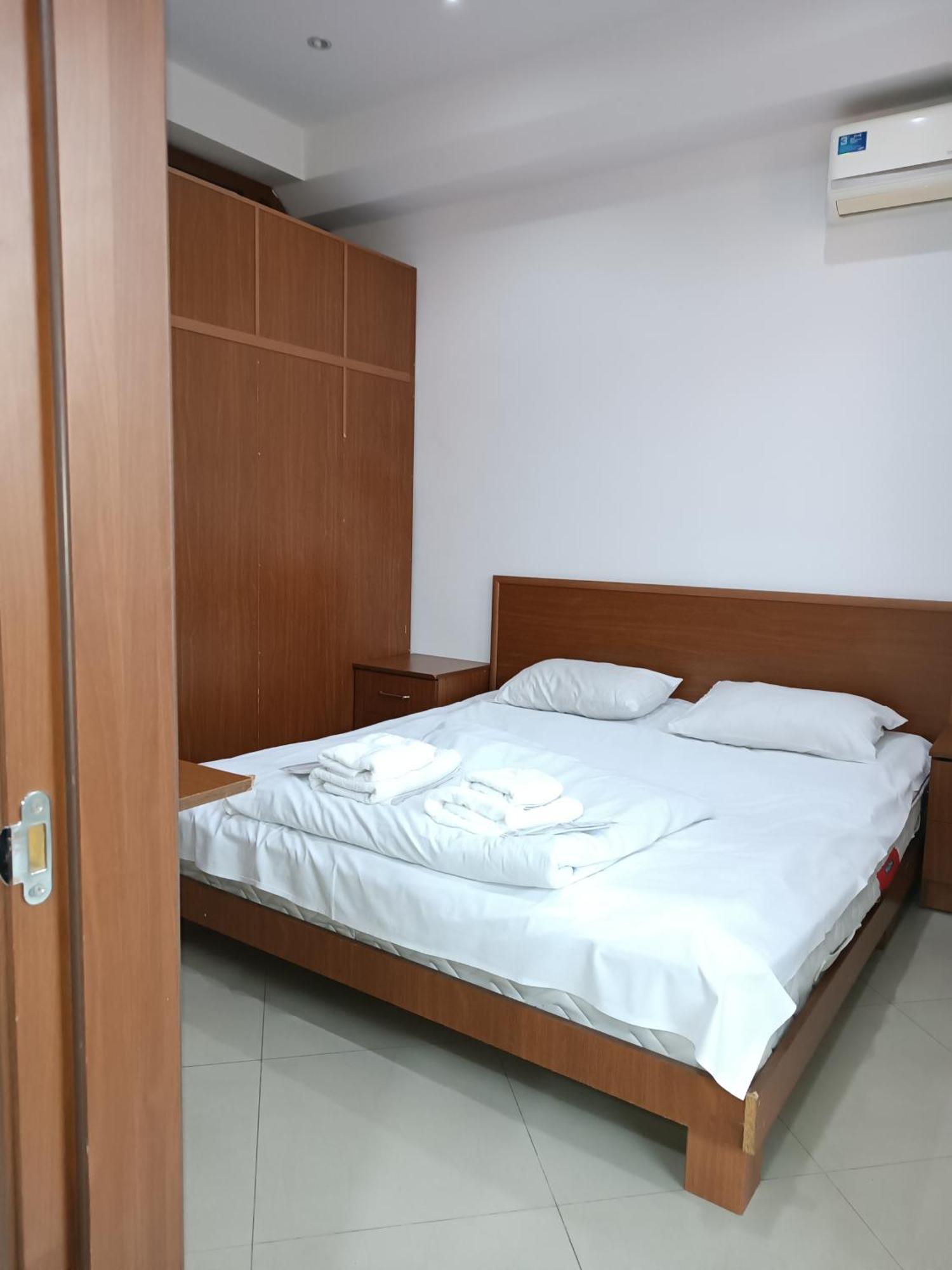 Rent Inn Yerevan On Sakharov Square Ngoại thất bức ảnh